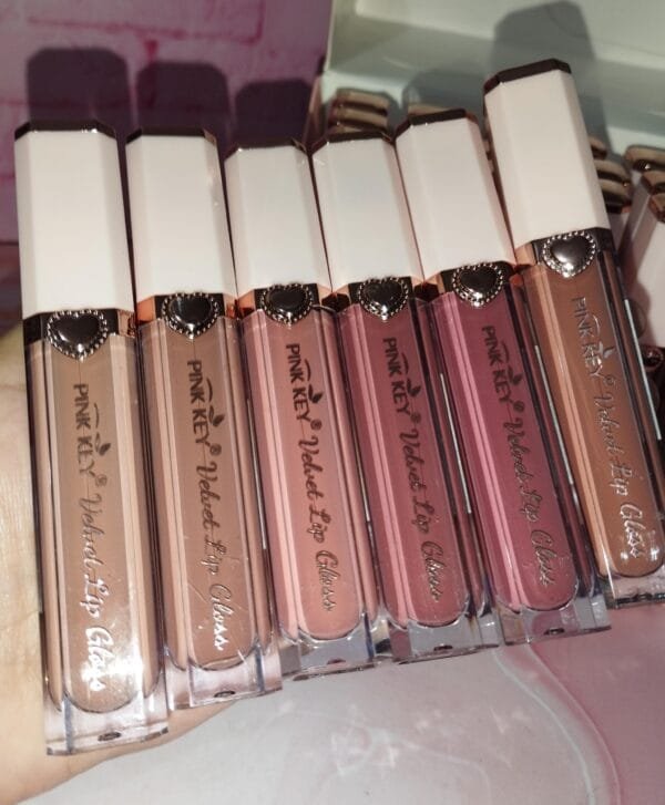 Labial Liquido Matte (Lipgloss) TONOS NUDE SURTIDOS-086B